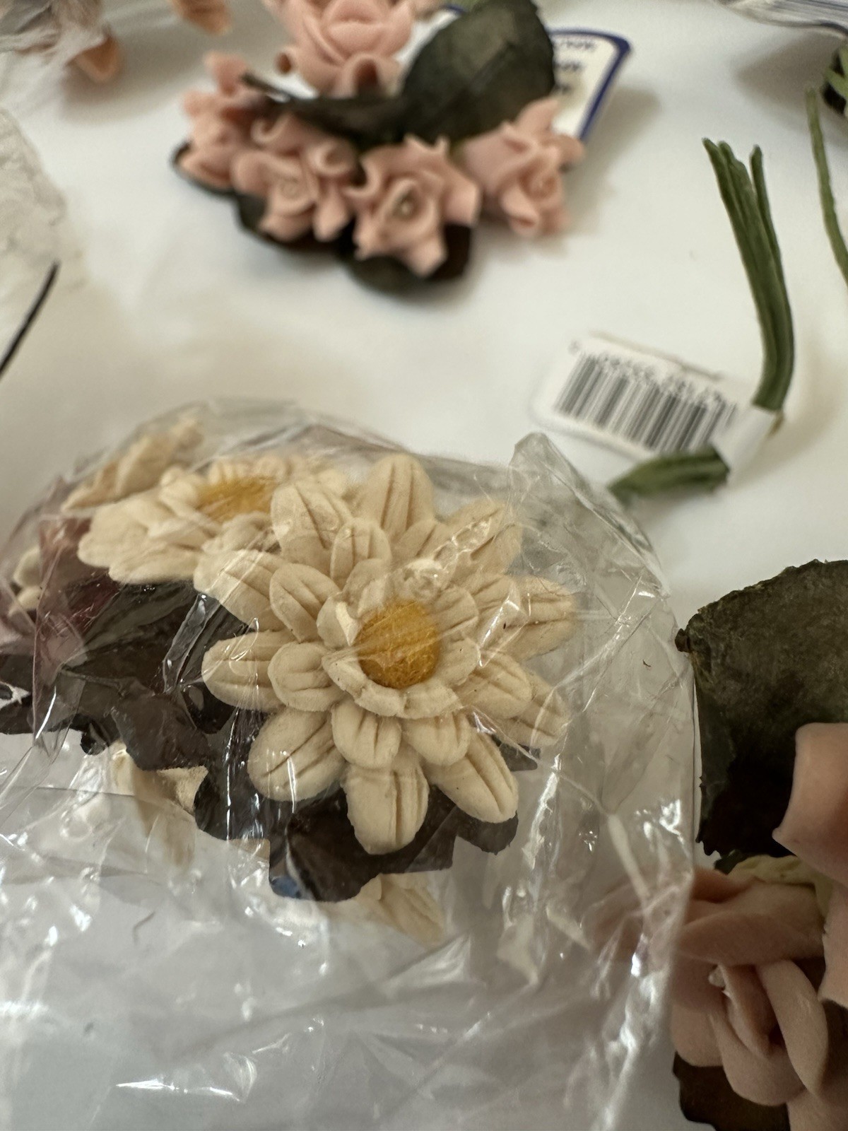 Vintage Miniature Modern Romance decorative Flower Bouquets, 18 Sets NEW