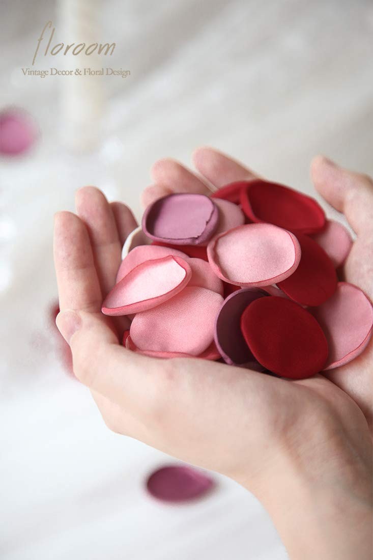 300pcs Rose Petals Elegant Maroon Faux Silk Flower Petals for Wedding Flower …