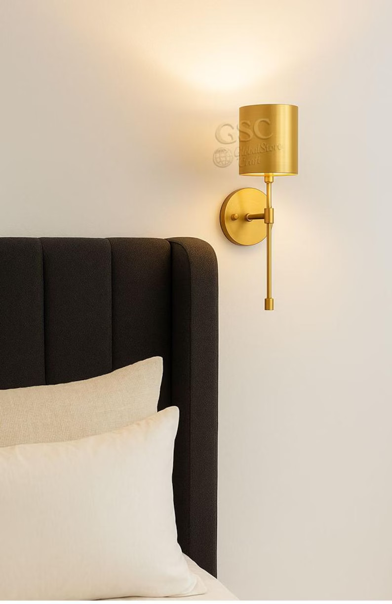 Modern Brass Wall Sconce – Minimalist Gold Finish Light Fixture for Bedroom, Liv