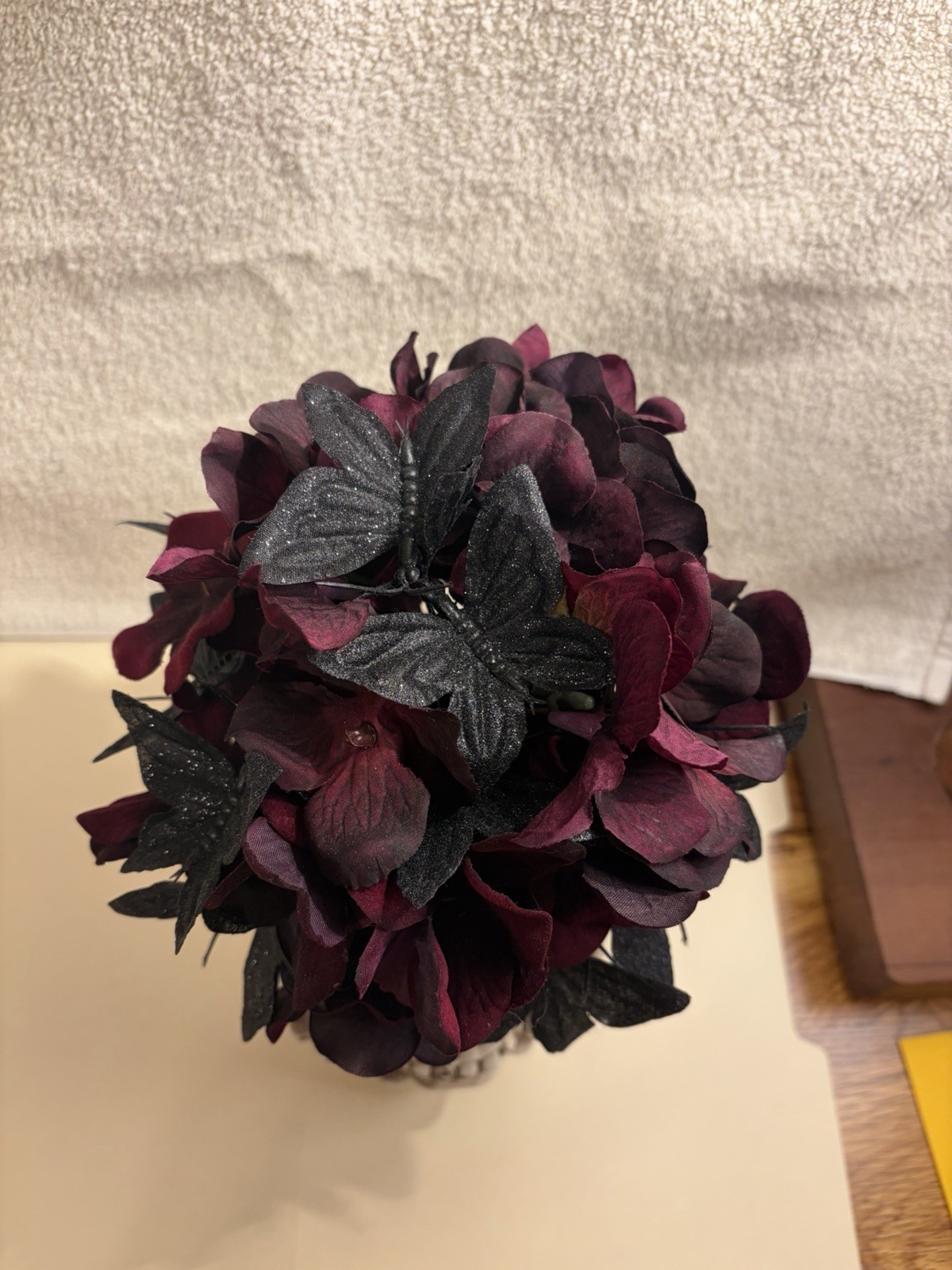Haunted Floral Spooky Skull Vase Burgundy Hydrangeas Black Butterfly Halloween