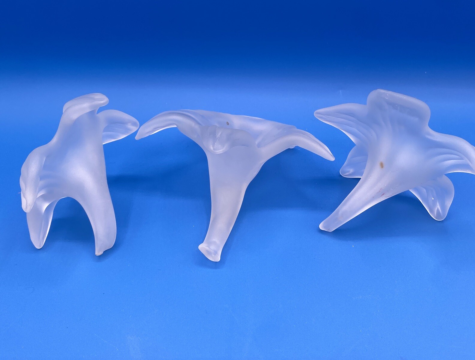 Frosted Glass Lily Flower Buds Tabletop Decoration White Set Of 3 Vintage