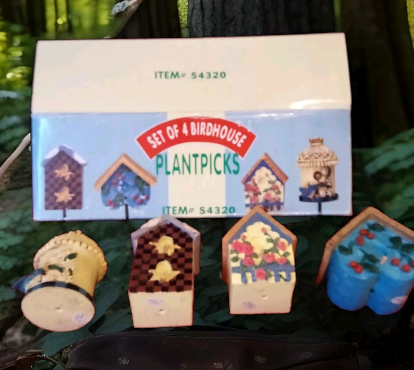 Garden.Set Of 4 Small Hand Painted Birdhouses Plant Picks