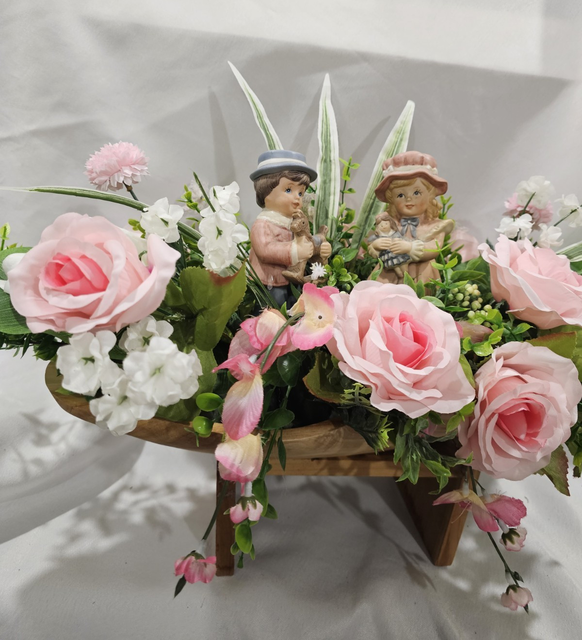 Lovely Floral Centerpiece, Pink Roses, 2 darling children. 15″W in solid wood