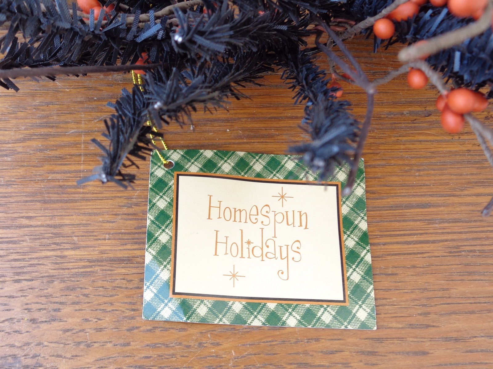 Black Mini Wreath Orange Pip Berry Halloween Spooky The Salem Collection NWT