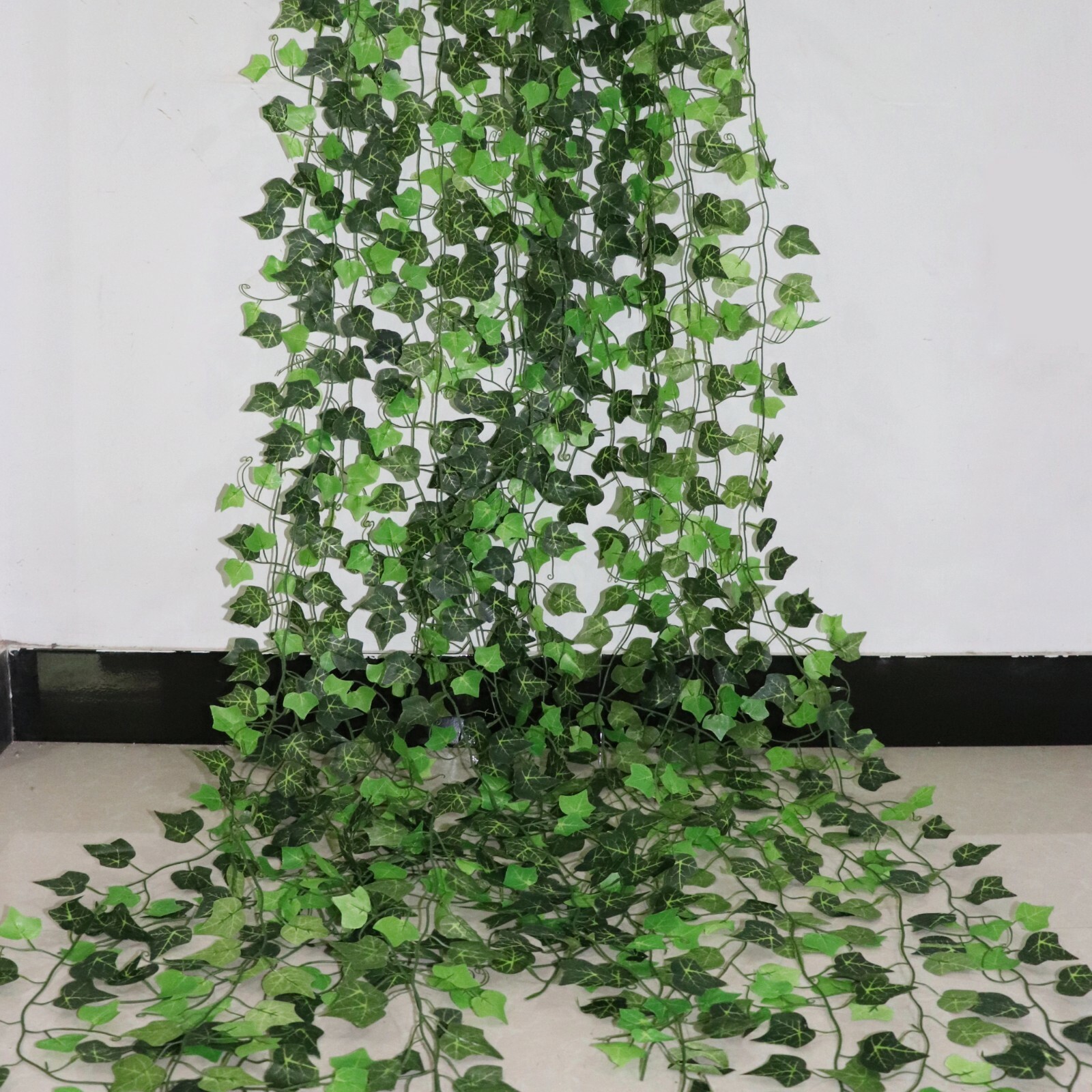 100pcs Leaf 1 piece 2.4M Home Decor Artificial Ivy Leaf Garland Plants