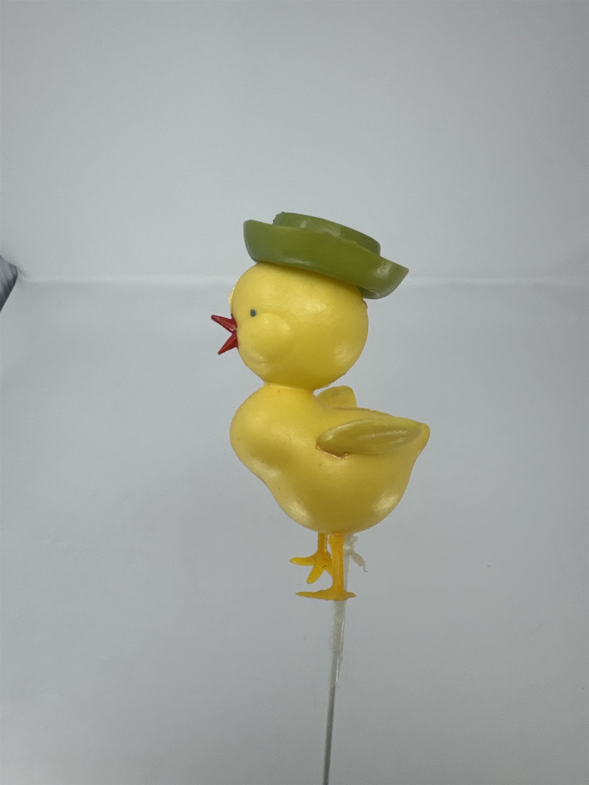 Vtg Yellow Plastic Duckling Floral Pick Green Hat MCM Retro Craft 13″