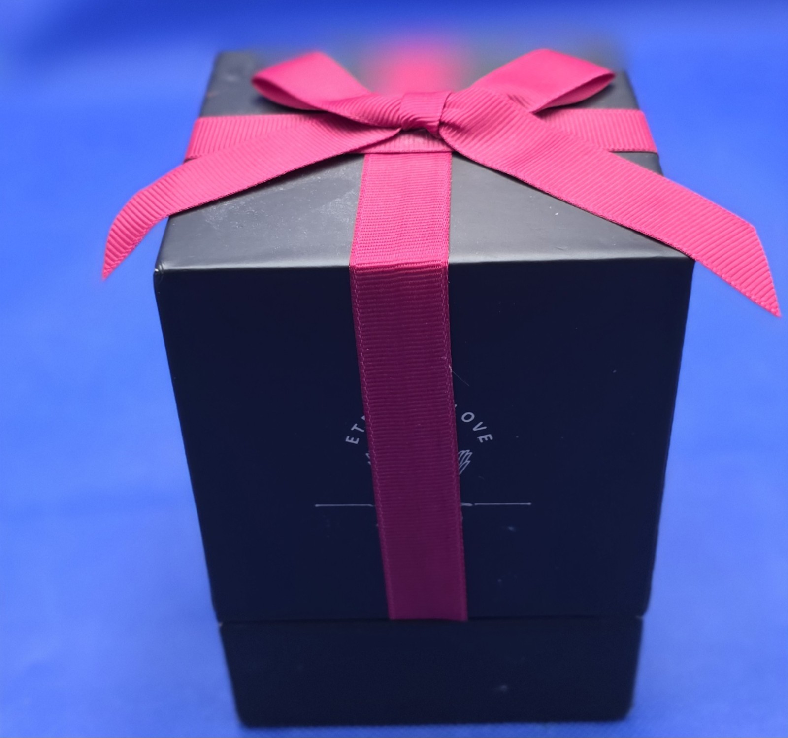 Impouo Preserved Roses Girlfriend, Wife, 4 Red Roses in a Box, Forever Love