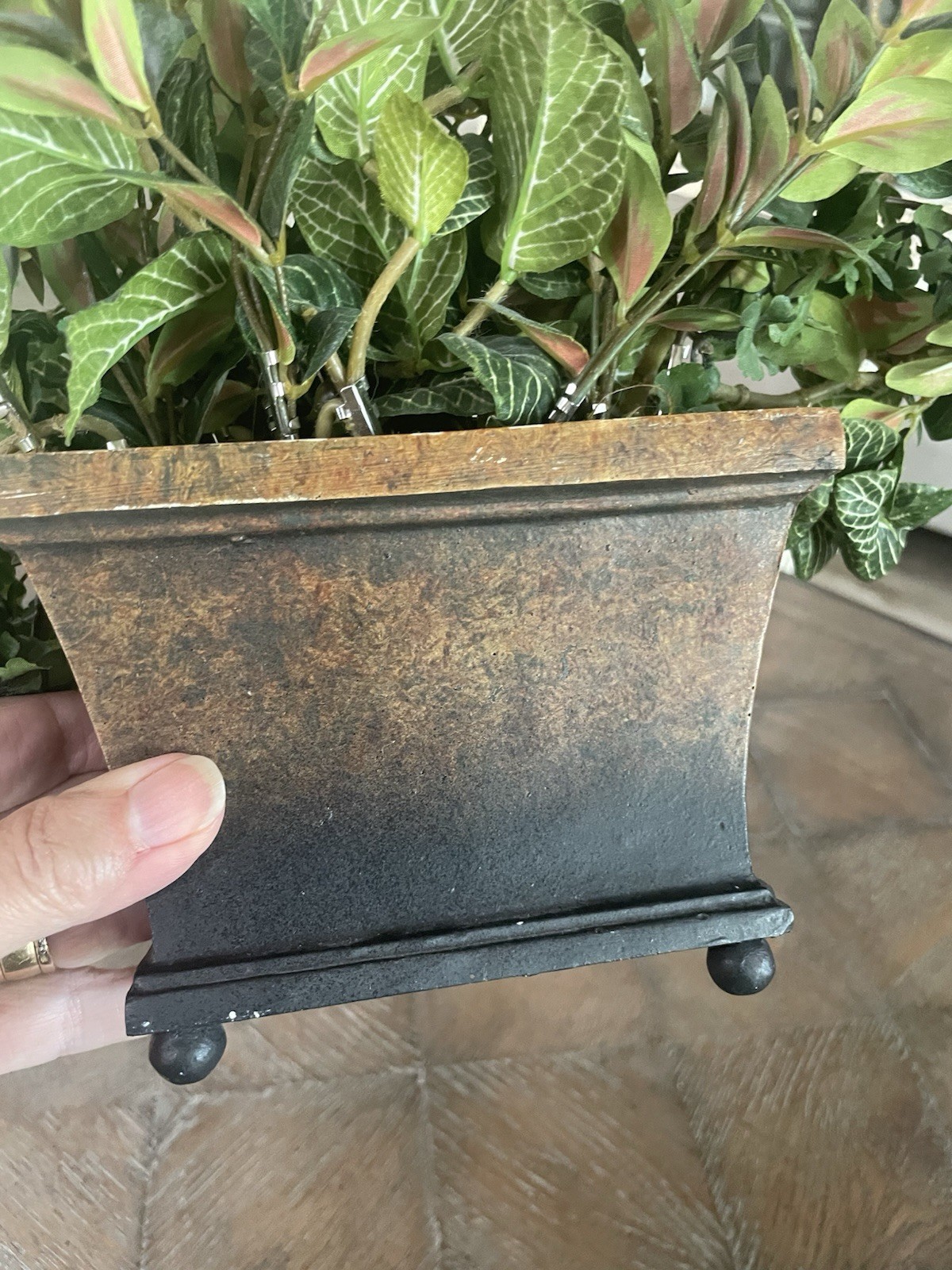 Faux Greenery & Berry Floral Arrangement Sm Resin Footed Container
