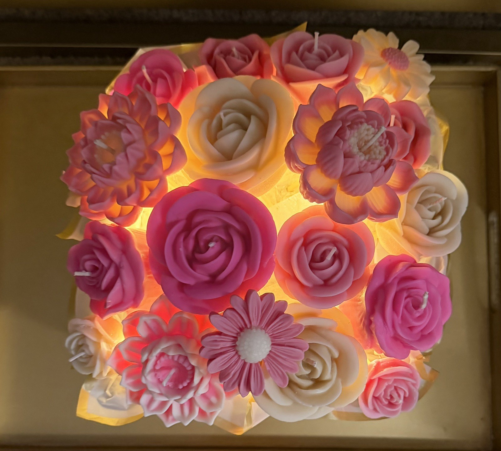 Handmade Scented Candle Bouquet – Luxury Flower Candle Gift Box- It’s A Girl