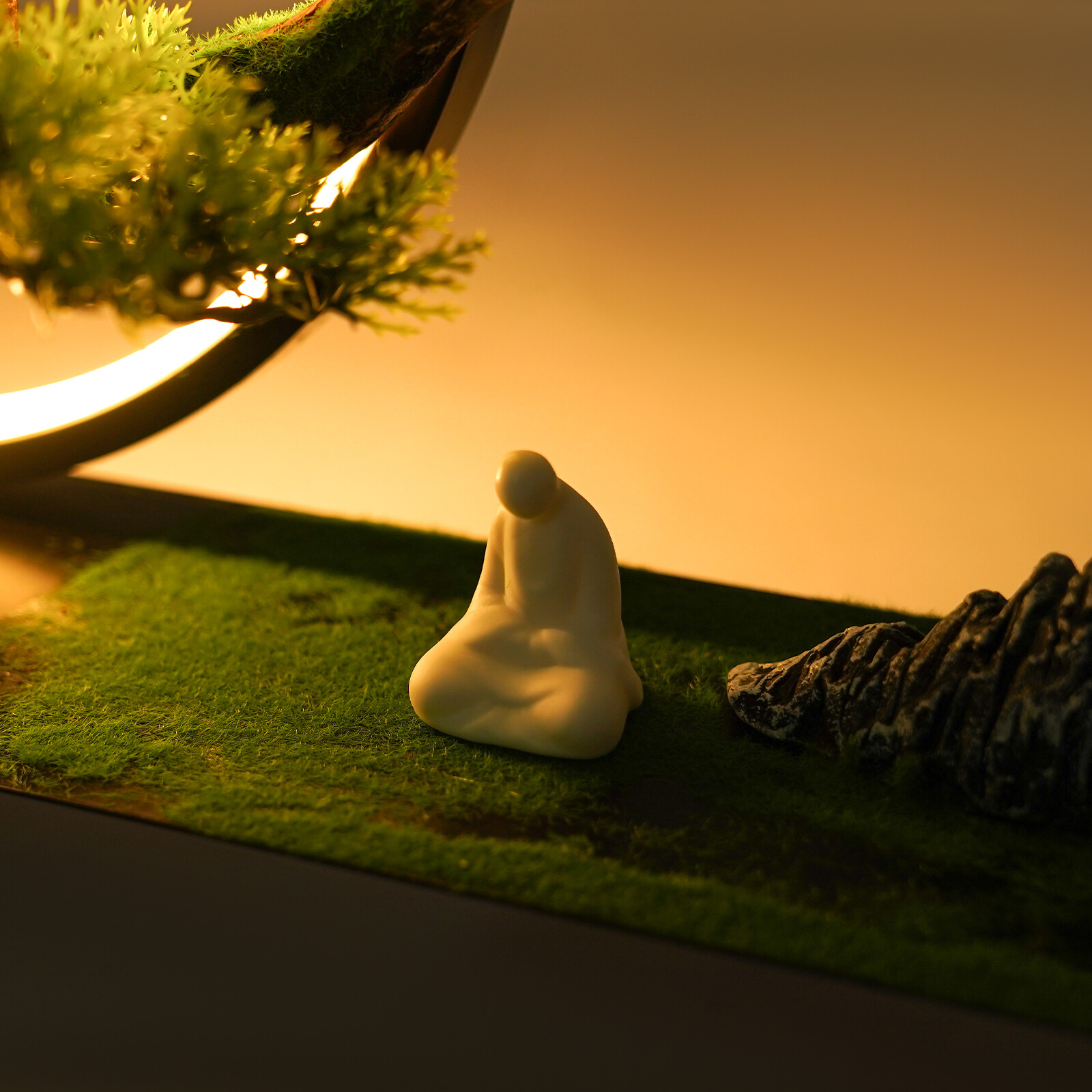 Realistic Simulation Bonsai Artificial Tree with LED Lamp Ring for Home USB 8W