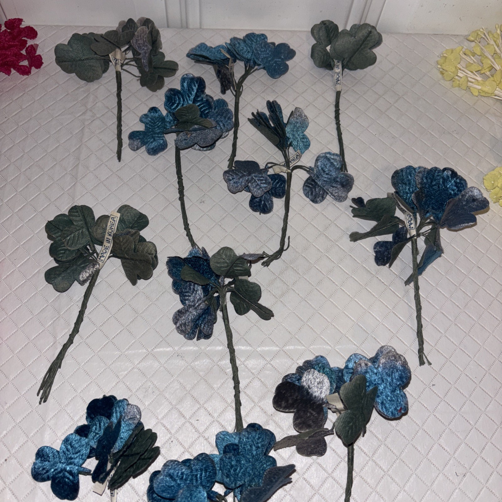 Artificial Wire Steam Flowers 5 To 7 Inches In Length Lot Of 28