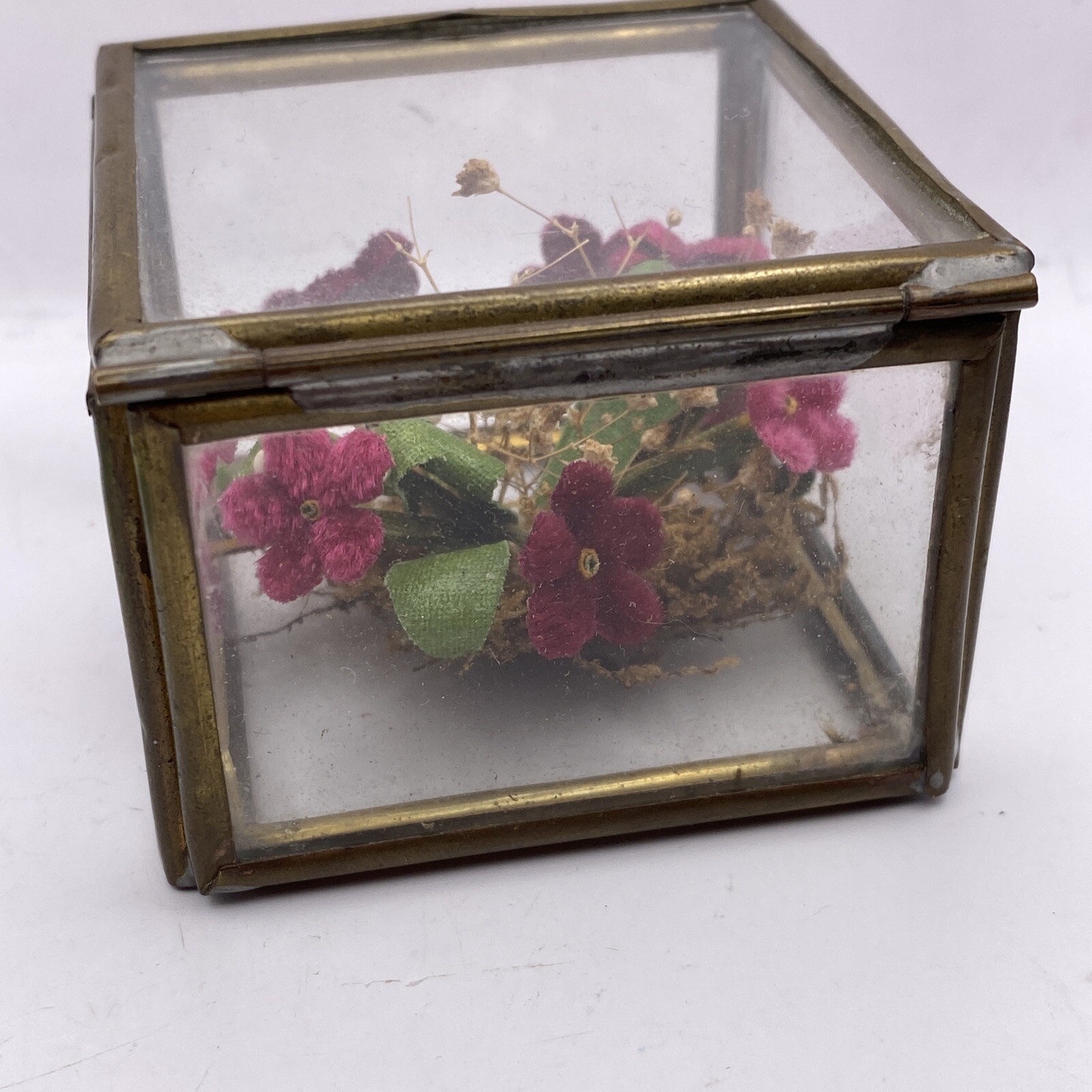 Velvet Flowers in Glass and Brass Box BB7