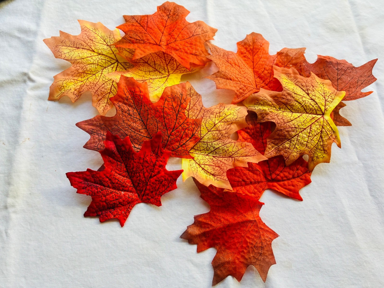 Lot of 12 FAUX SILK CREPE-LIKE AUTUMN LEAVES Fall Holidays Winter Thanksgiving