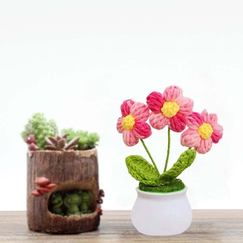 Adorable Mini Knitted Sunflower Potted Plant – Perfect Gift for Any Occasion