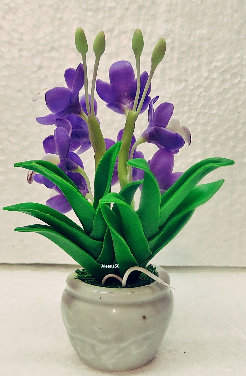 US Stock 4″H Handmade Air-Dry-Clay-Crafted Cymbidium Orchid Arranged in Pot