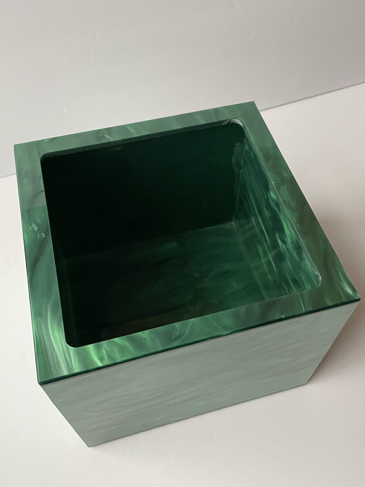 charlotte max orchid box Flower Planter Vase Pearl Green Lucite Retail $180