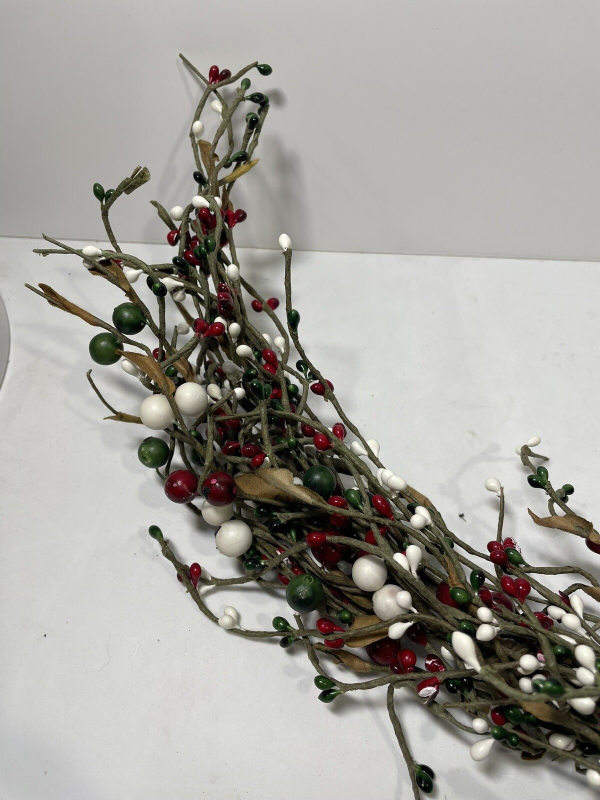 Pip Berry Garland Swag White Red Green 21” Christmas Decor