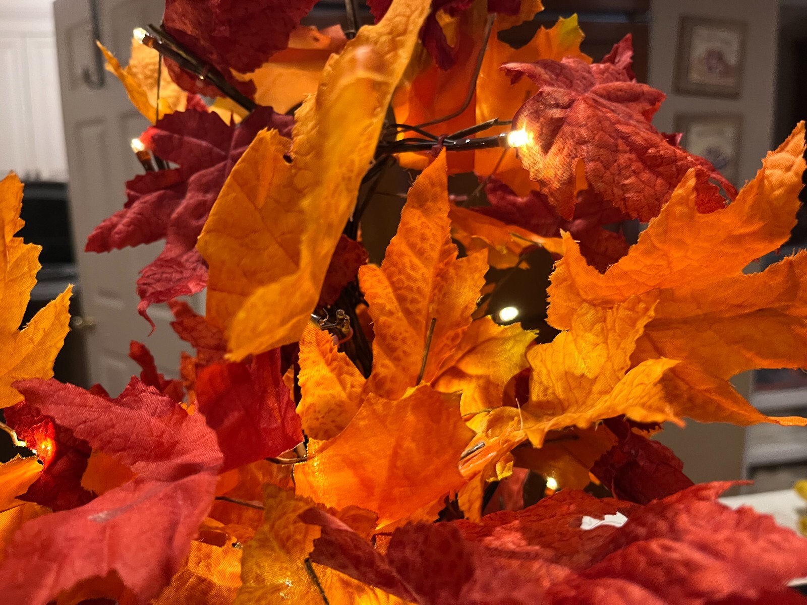 30″H Maple Leaf Urn Table Tree – Handcrafted Autumn Fall Harvest Décor LIGHTS UP
