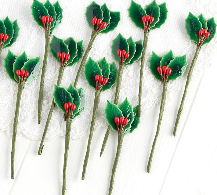 Bulk Package of 192 Miniature 3-1/2″ Lacquered Holly Leaf Picks