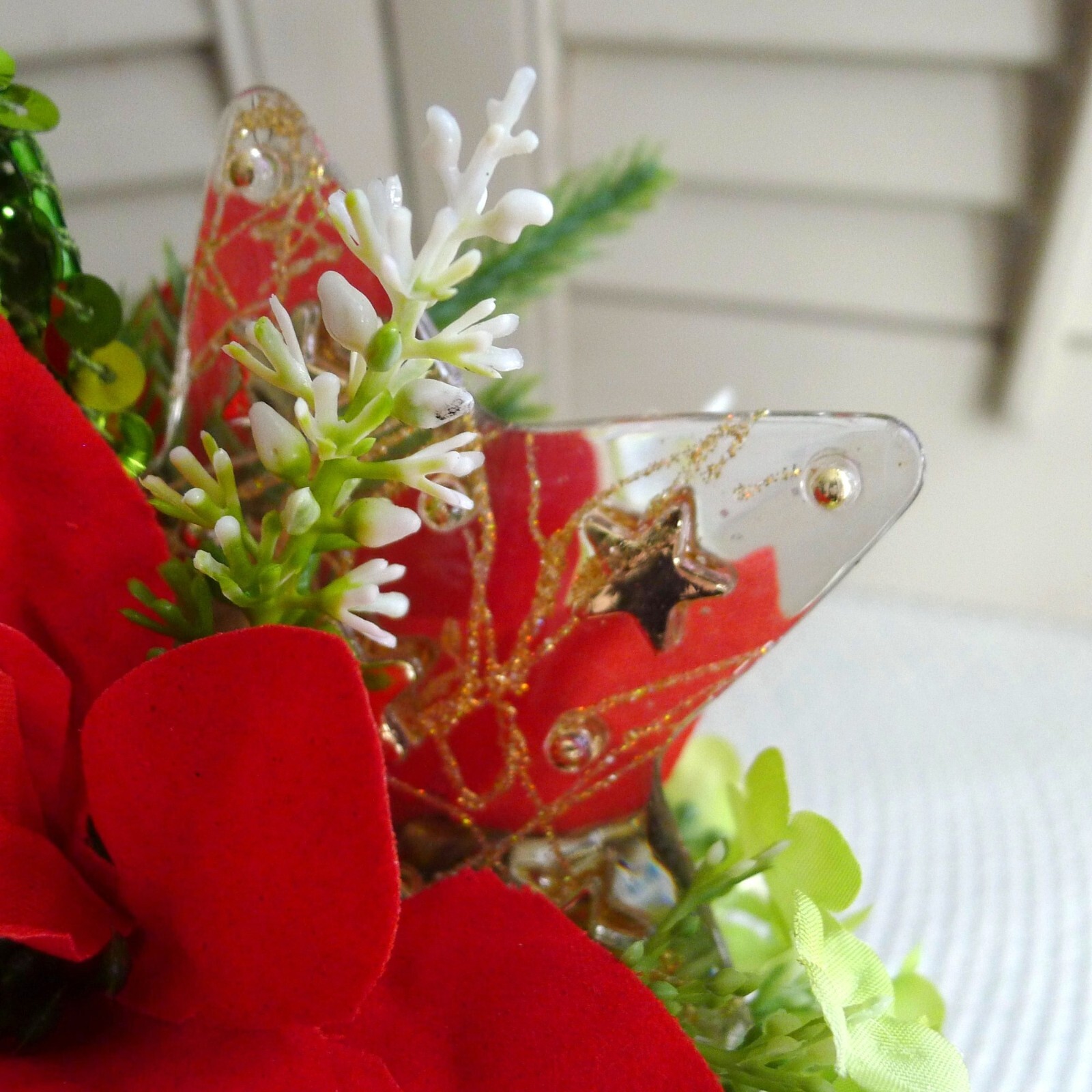 Christmas Tiered Tray Floral Seasonal Red Poinsettia Vintage Ornament 6.5″