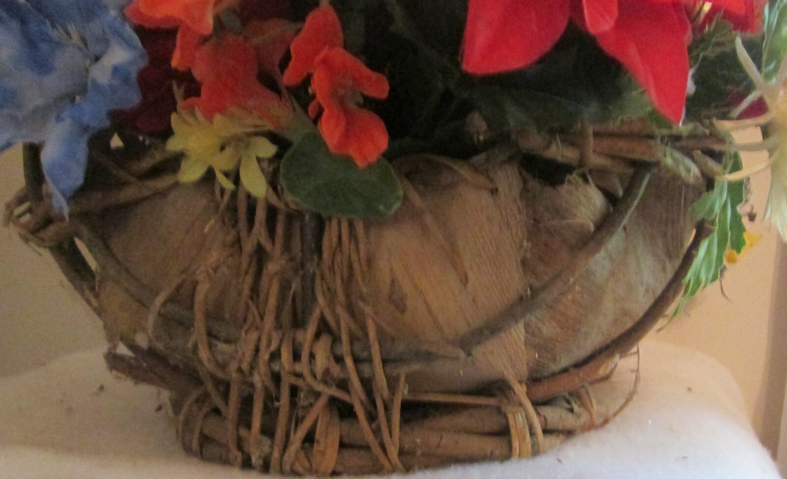 Artificial Colorful Flowers Planter Woven Basket w/Handle Indoor House Plant