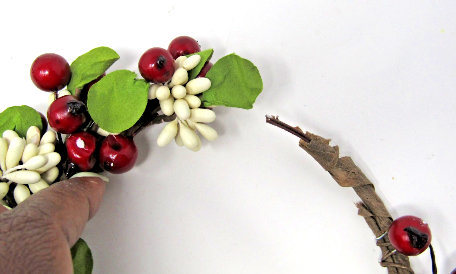 Red Green and White Faux Berries Candle Ring Wreath 2.5″ Opening Lot of 4