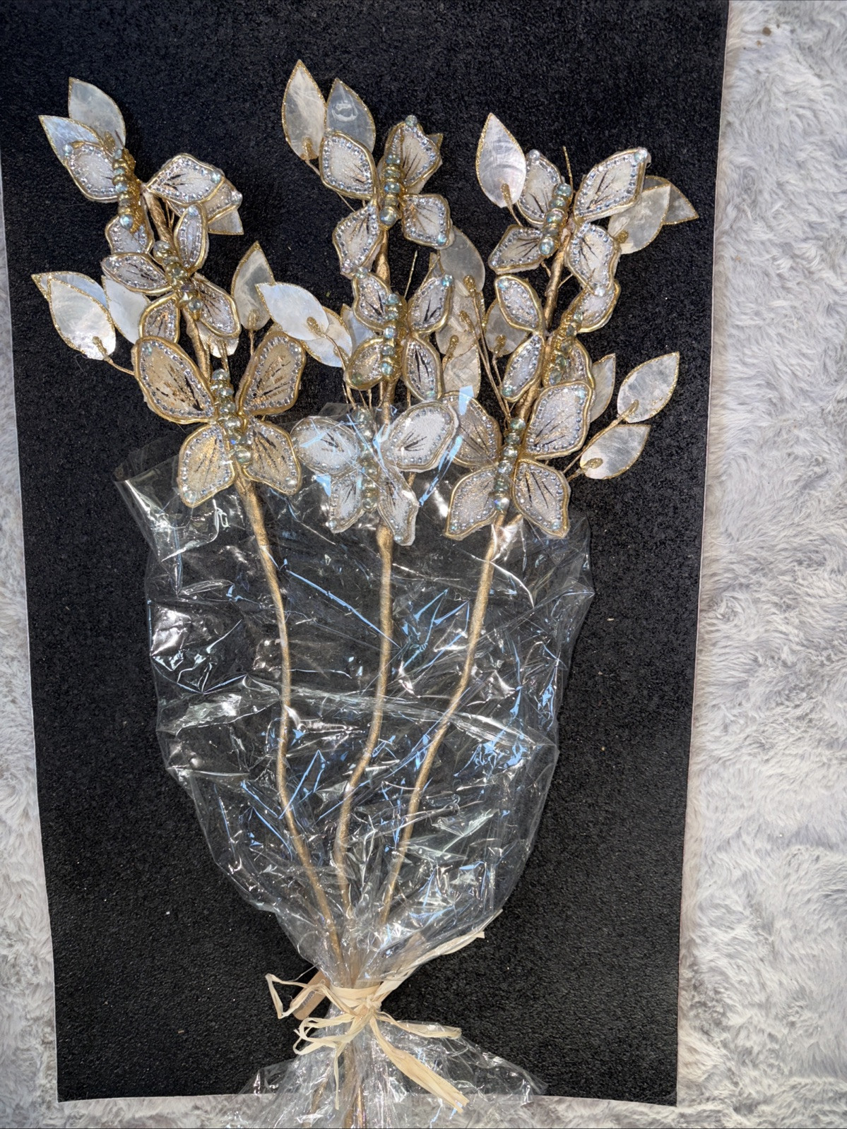 butterfly bouquet made of capiz shells mettalic gold silver 30” Long Stem (3)