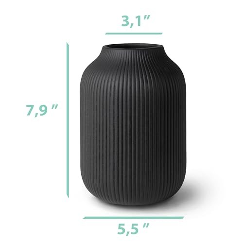 Ceramic Vase with Grooves – Waterproof Flower Vase in Matte for Fresh Black