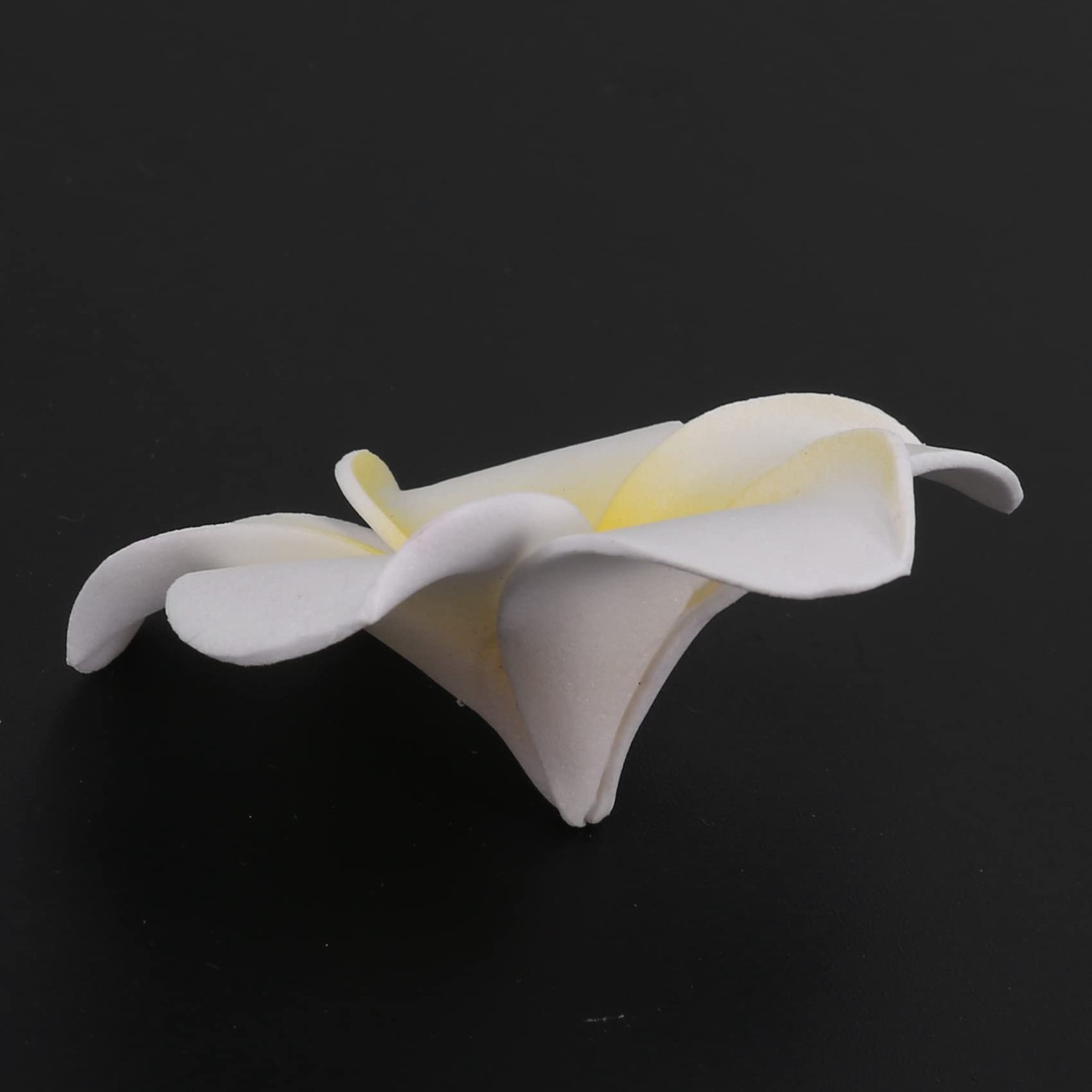 100Pcs White Foam Hawaiian Frangipani Artificial Plumeria Flower Petals Cap H…