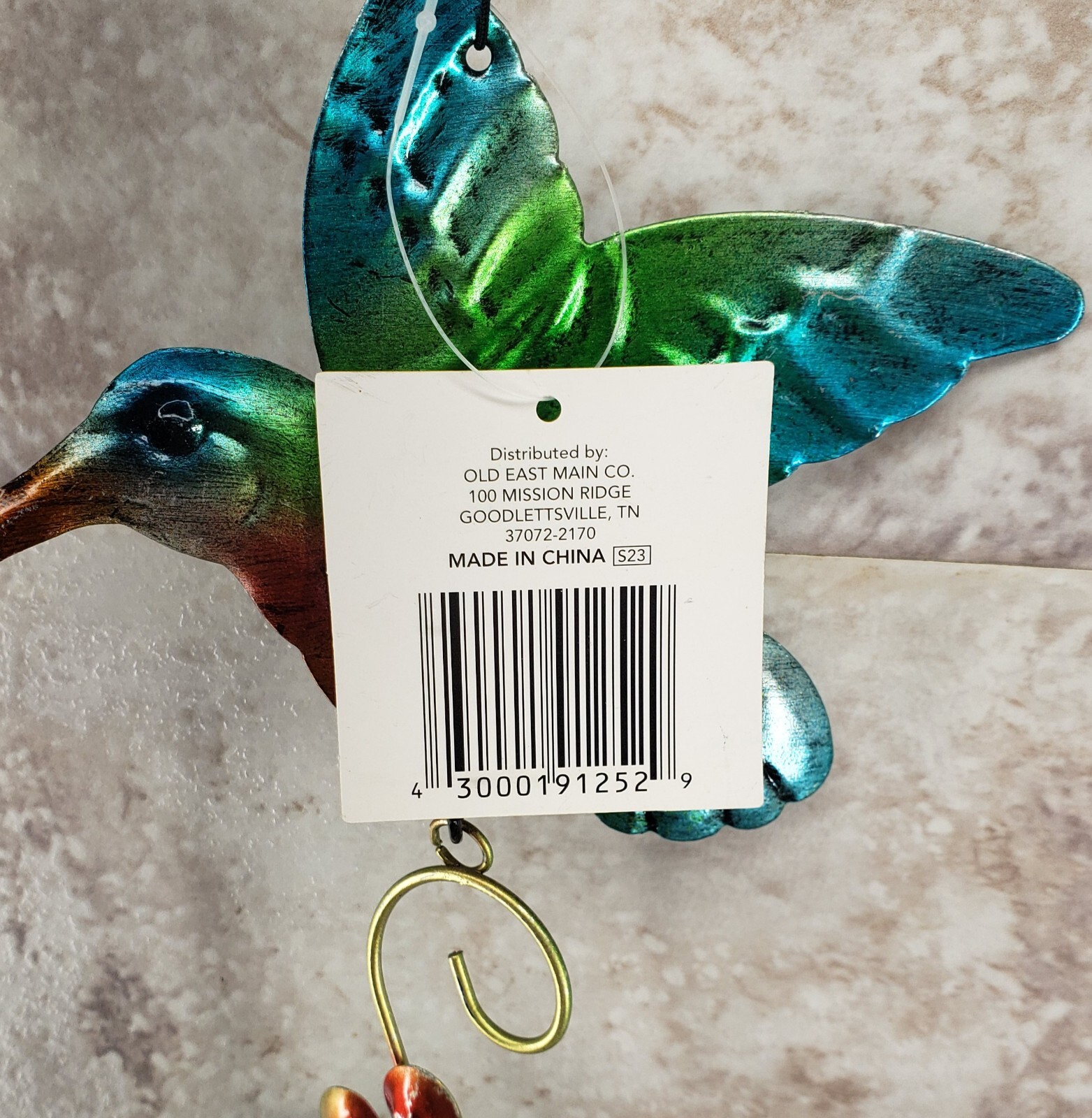 Decorative Hanging Hummingbird w/ Flower Indoor Outdoor Metal Sign True Living