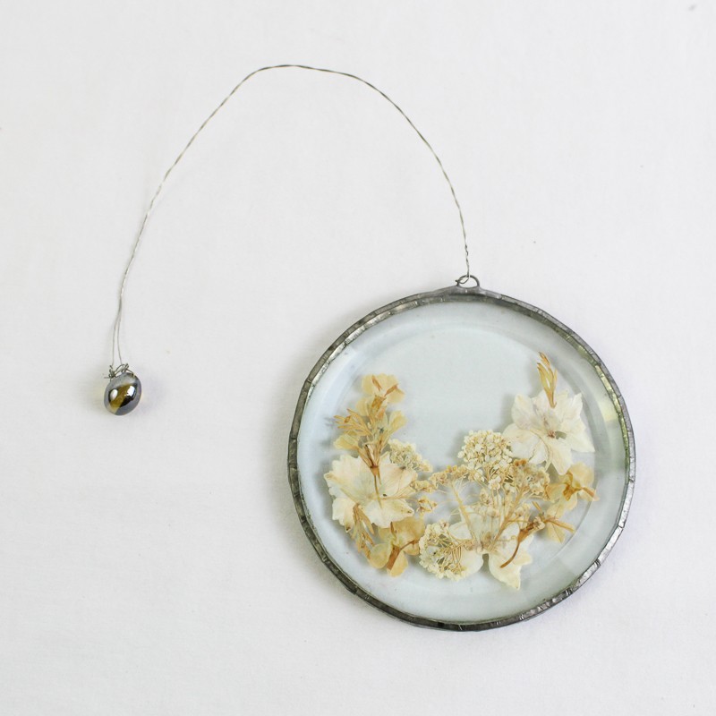 Vintage Unbranded Pressed Dried Flowers in Hanging Glass Silver Medallion Frame