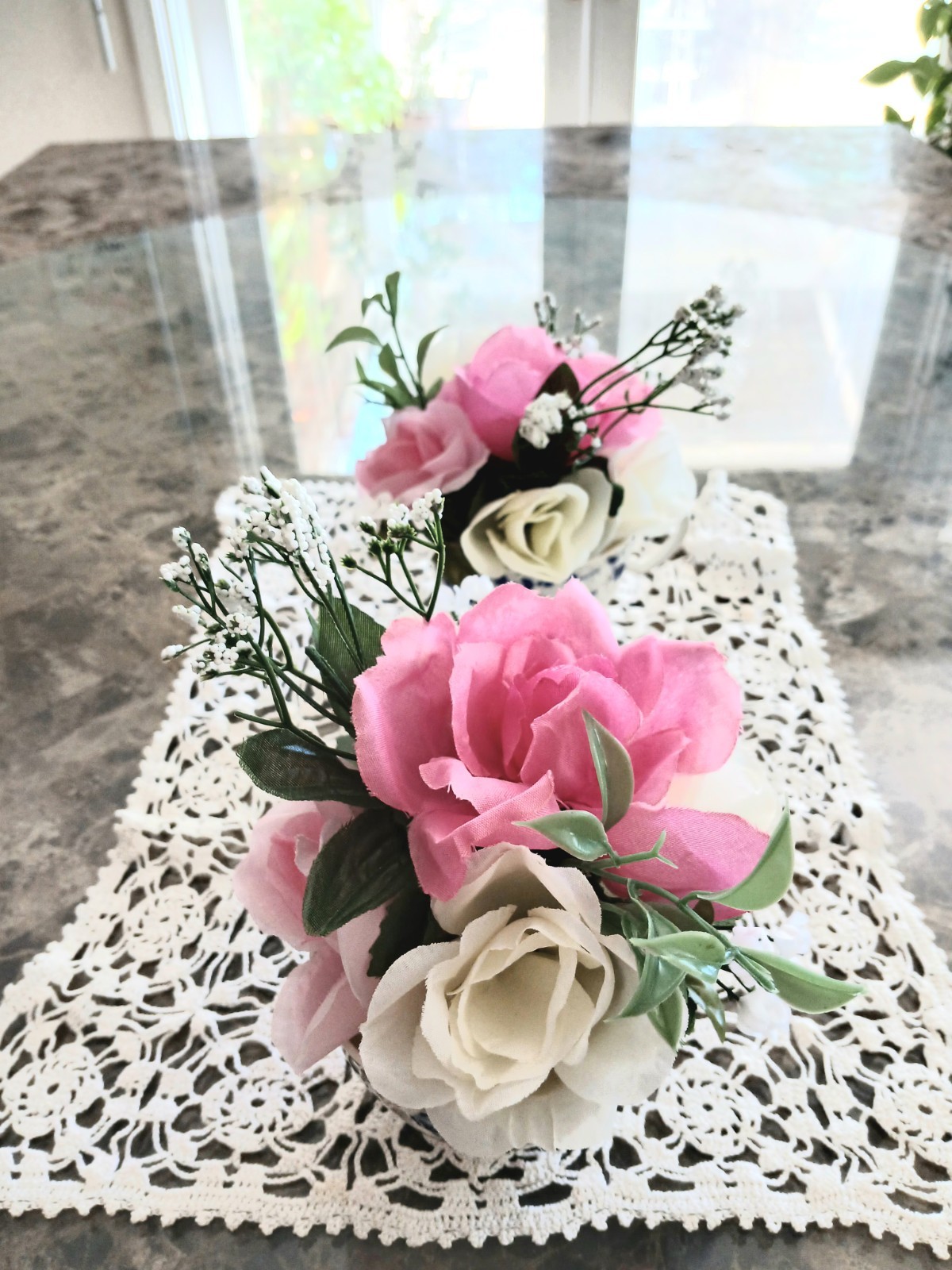 Dainty Pink White Roses Floral Arrangement Tea Party Cup POP-IN Birthday Bridal