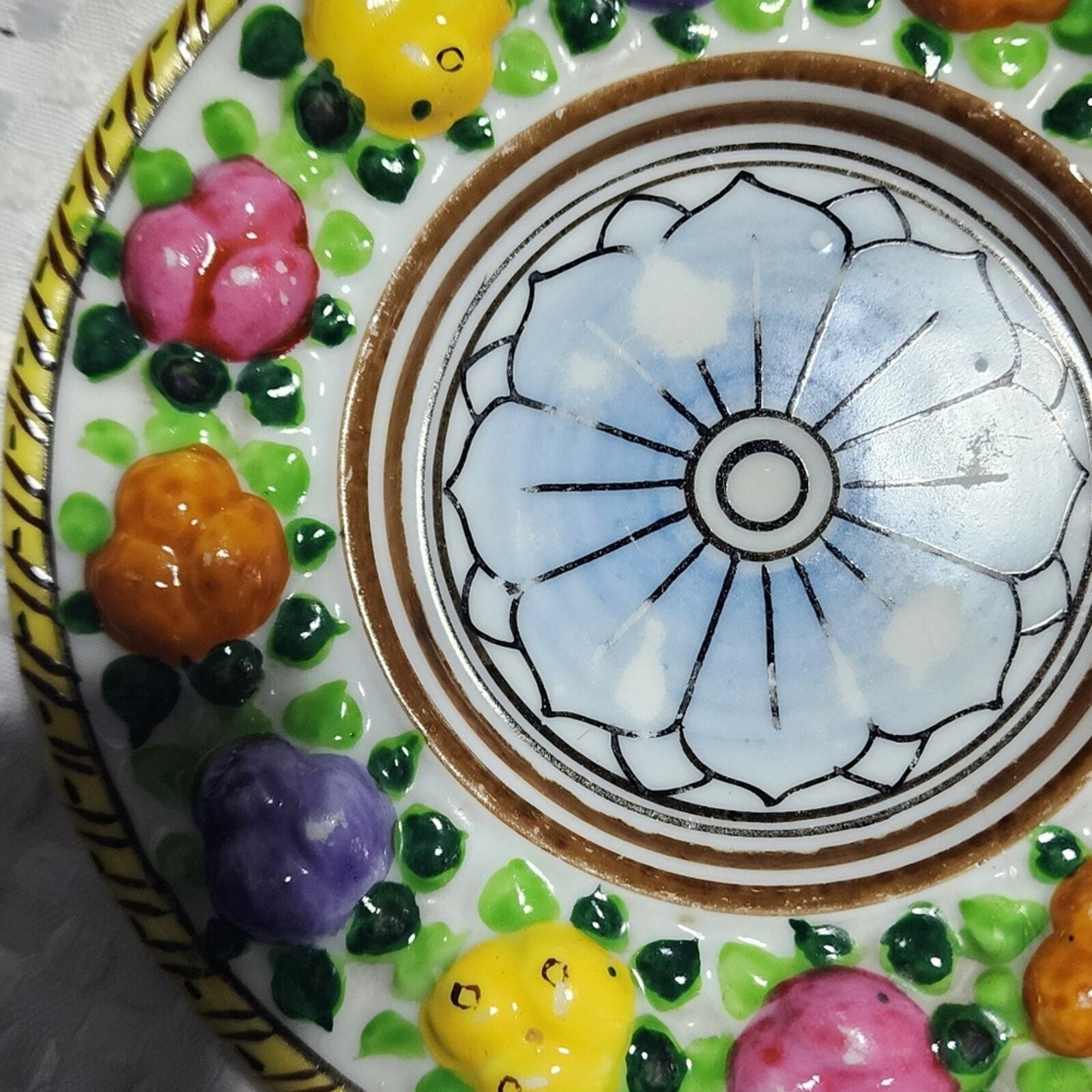 VINTAGE EUC PAINTED GLAZED FLOWER POT AND TRAY SAUCER COMBO