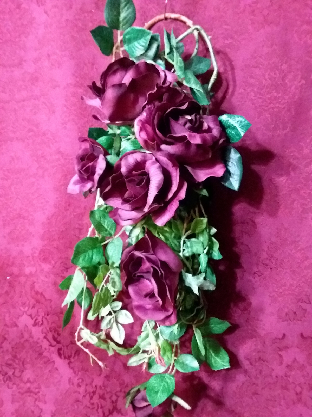 Home Interiors Silk Floral Romantic Burgundy Rose Vertical Swag/New/Free Ship
