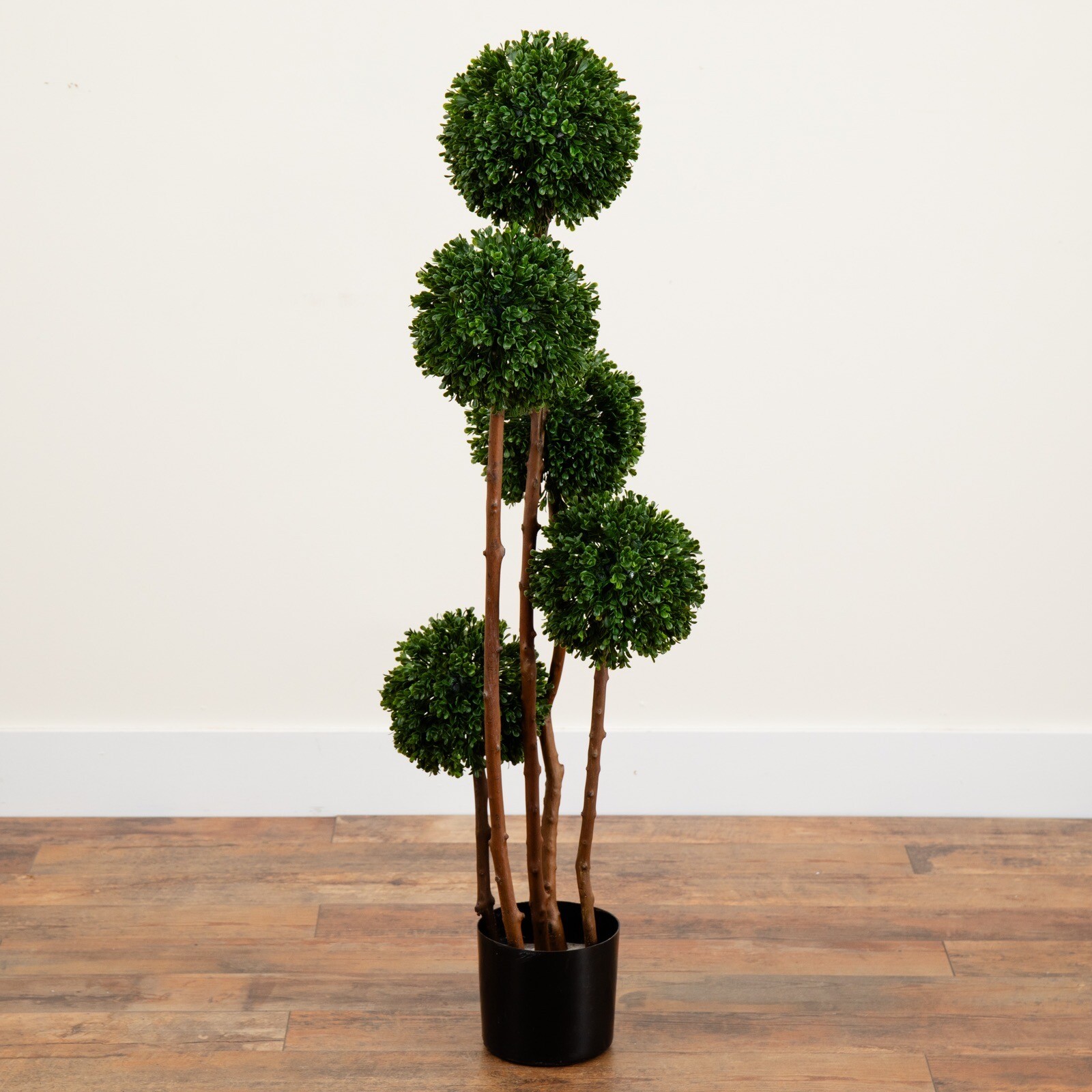 4’ Boxwood Topiary Artificial Tree w/420 Lvs UV (Indoor/Outdoor). Retail $179
