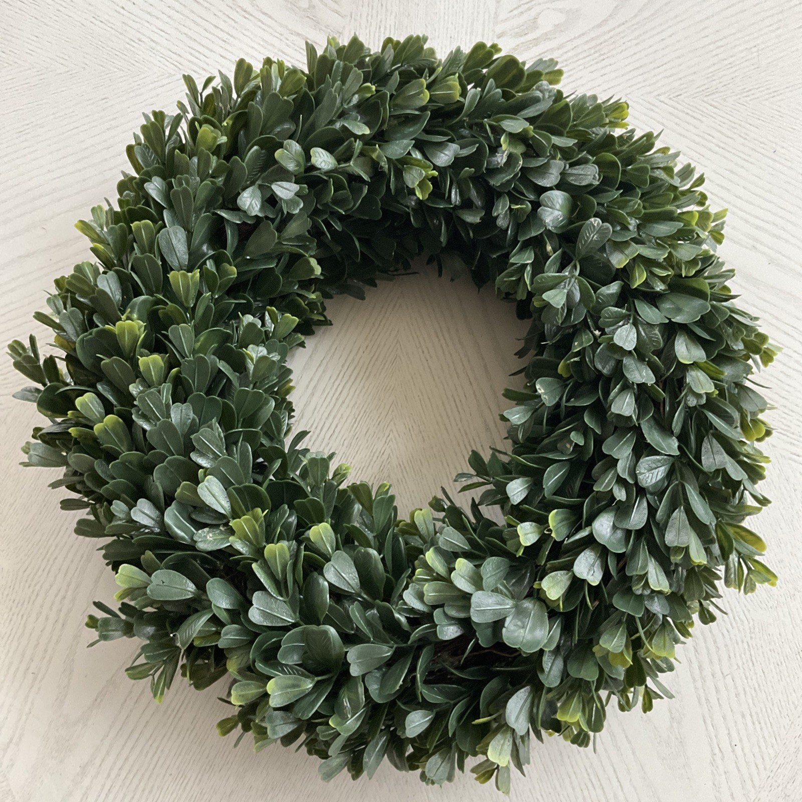 Pure Garden 12″ Green Faux Boxwood Wreath Greenery Door Decoration Brand New