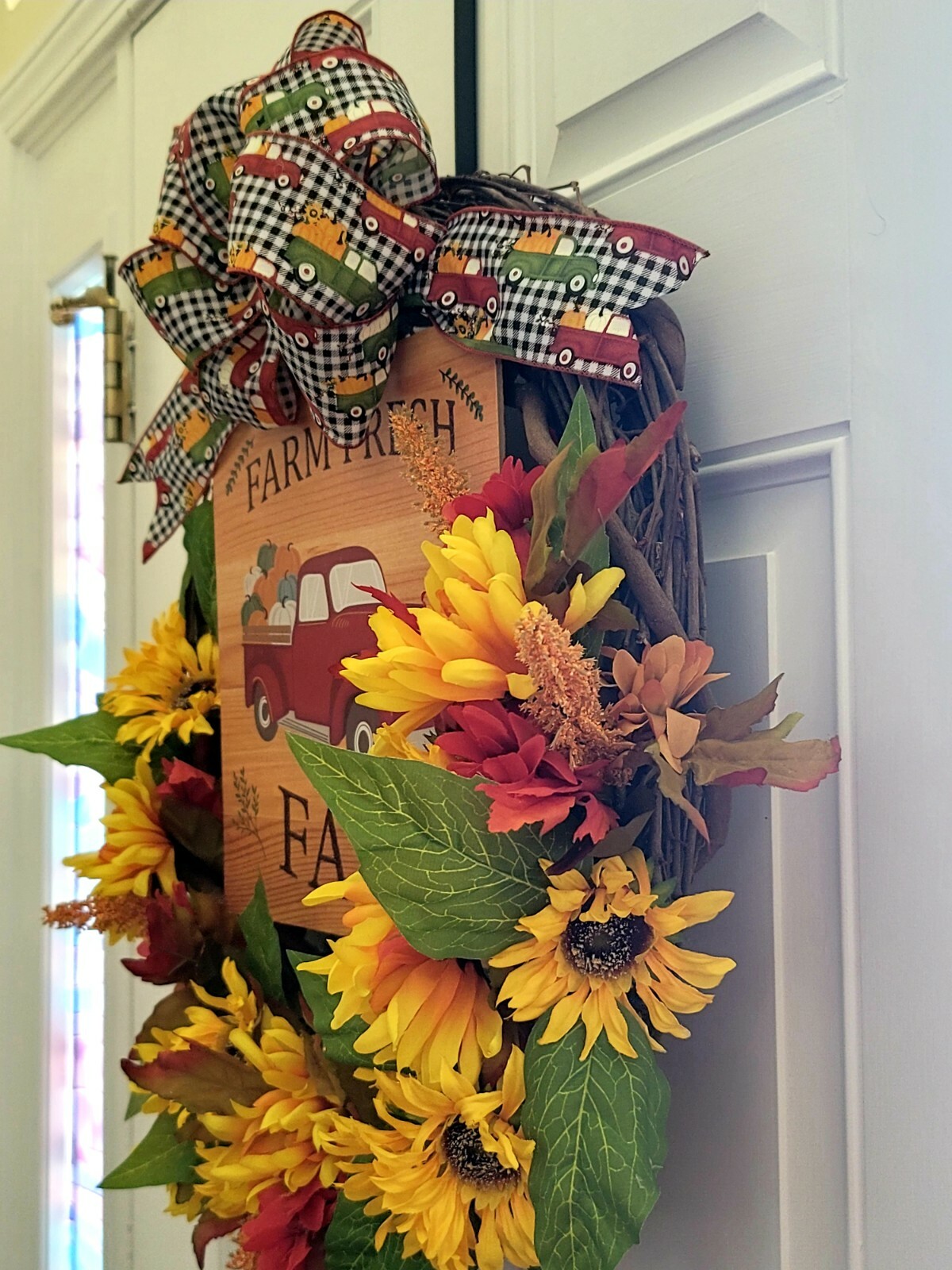 18×18 door wreath perfect for indoor or outdoor of any home, business and school