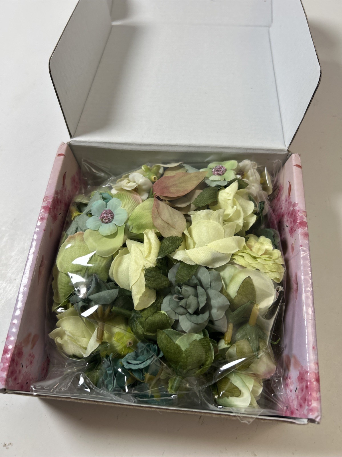 Serra Flora Realistic Mini Silk Flower Heads– Multicolor Daisy Rose Artificial