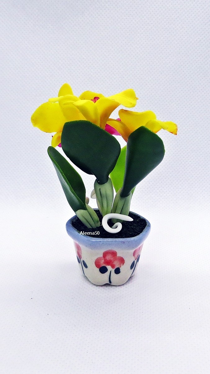 US Stock 3″H Hand-Clay-Crafted Artificial Mini Ruffled Cattleya Orchid-Potted