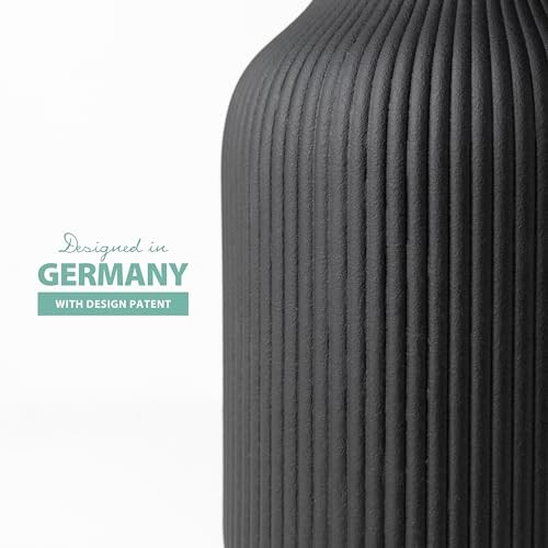 Ceramic Vase with Grooves – Waterproof Flower Vase in Matte for Fresh Black