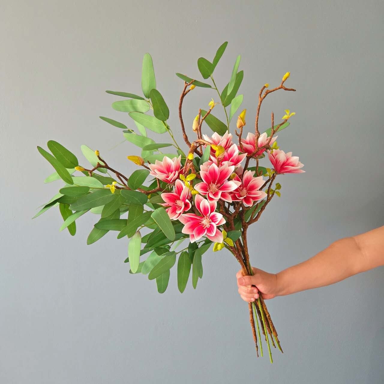 10-Stem Artificial Greenery Set.Magnolia Lotus & Eucalyptus.DIY Projects.