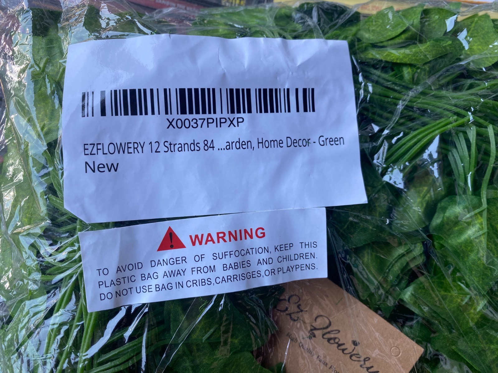EZ Flowery *12 strands *84 total ft. *fake IVY *green *NEW in PACKAGE *(1 of 2)