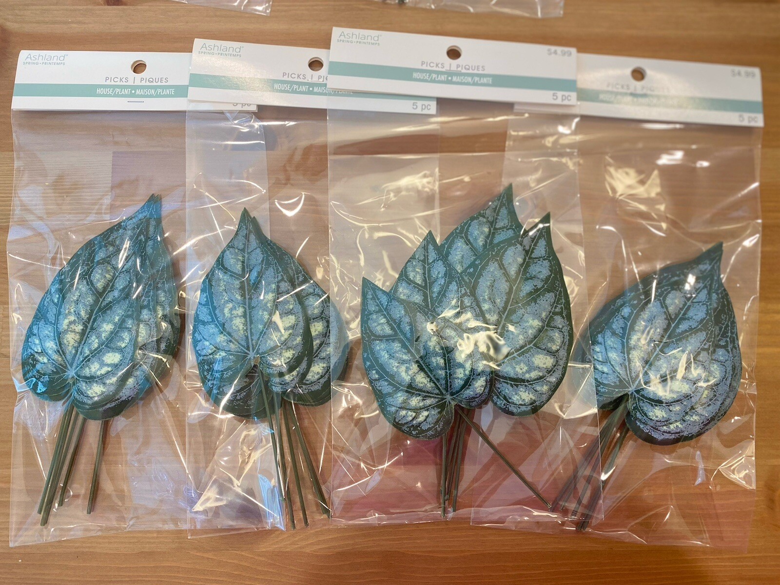 New Ashland Artificial Assortment of Picks and Leaves Set of 15 Packages