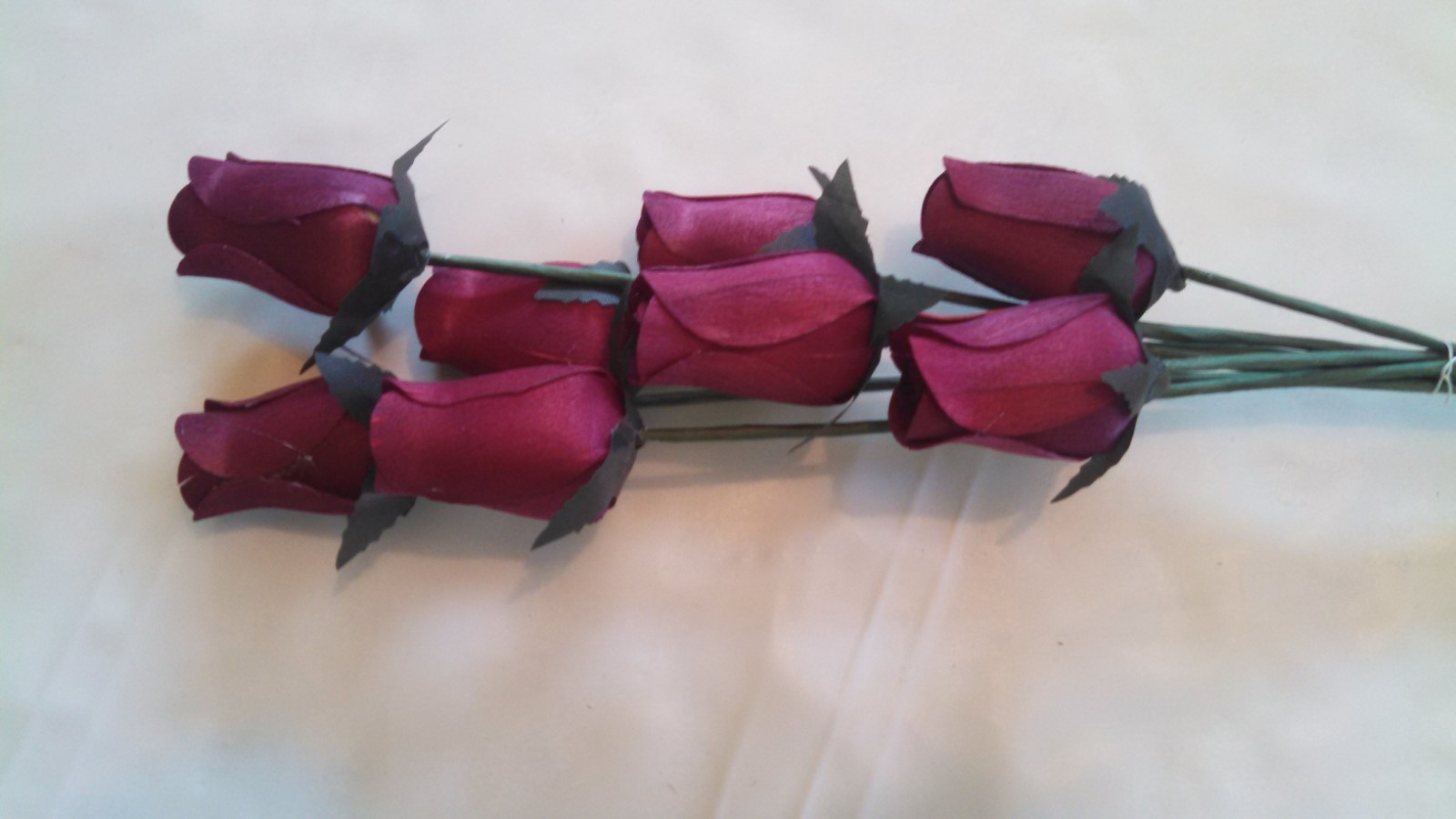 Small Bud Wood Roses – (Various Red and Burgundy Colors)