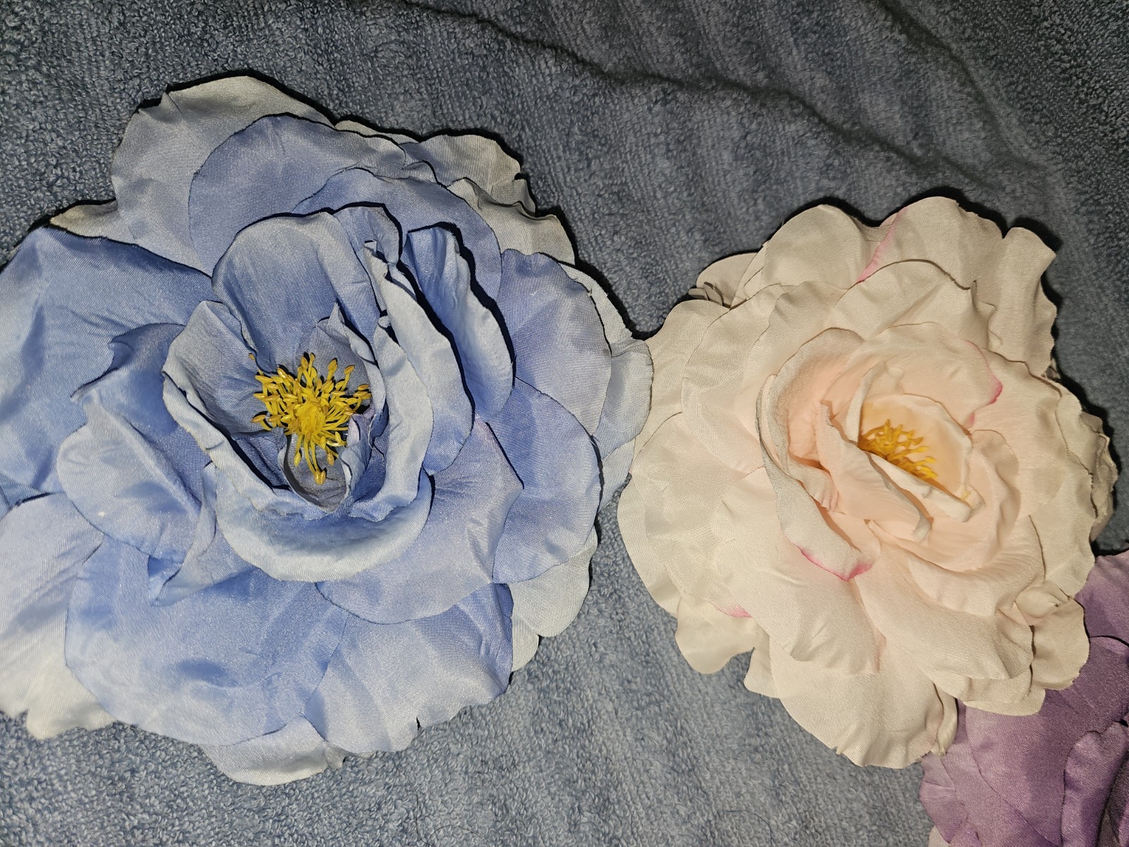 Set Of 4 Ashland Accent Flowers