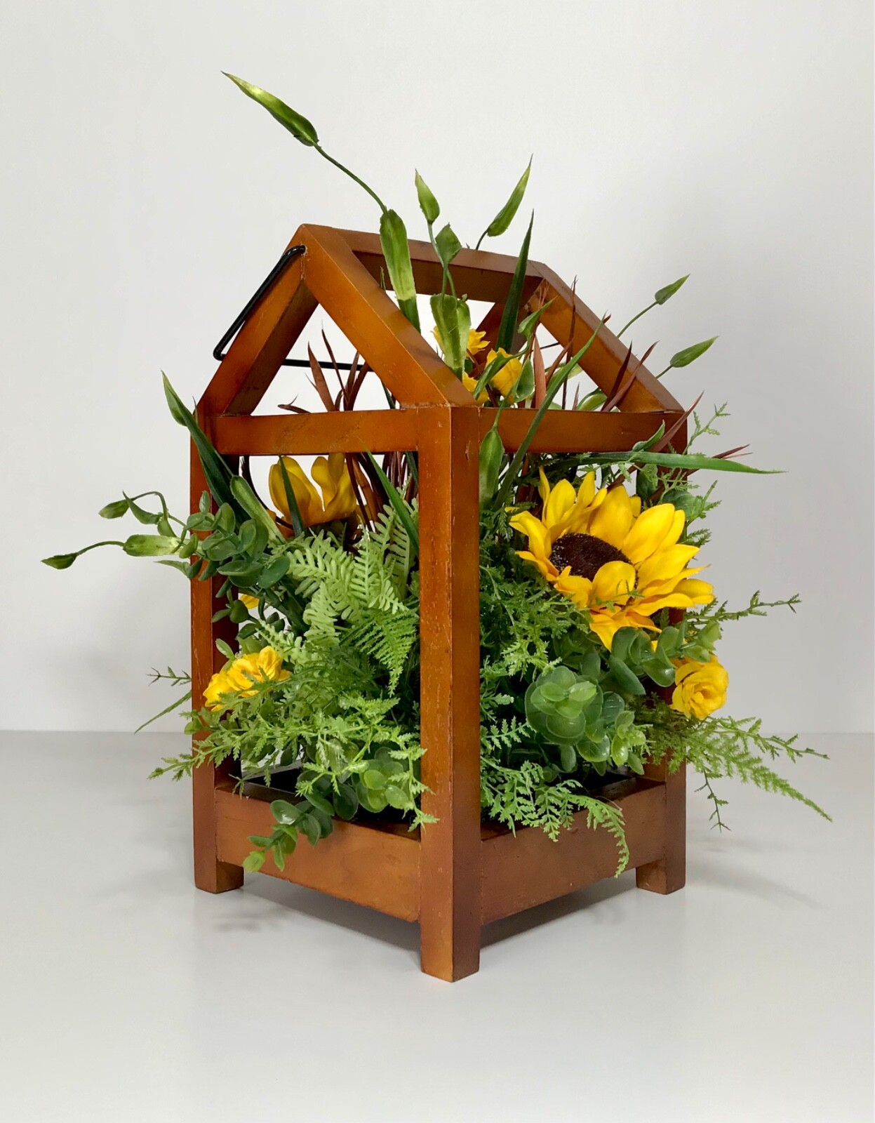 WOODEN FRAME LANTERN DECORATIVE SUNFLOWER FLORAL ARRANGEMENT CENTERPIECE GIFT