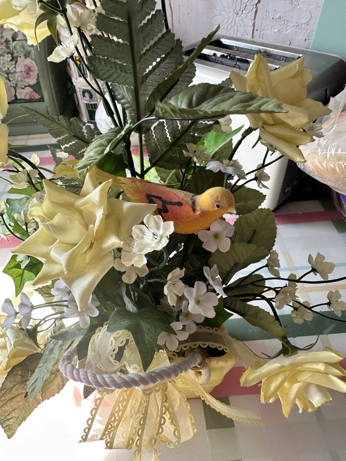 Vintage 1950s Original Yellow Silk Ribbon Rose Floral Arrangement Lefton Planter