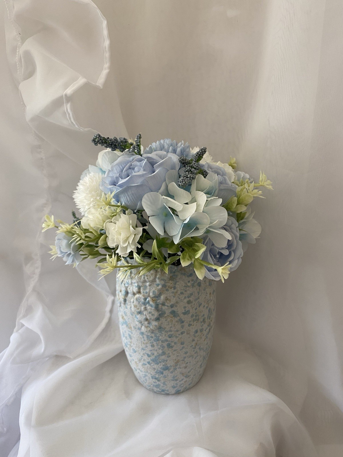 Blue & White Wedding Floral Roses & Mums in a Lovely Vase Summer Flowers