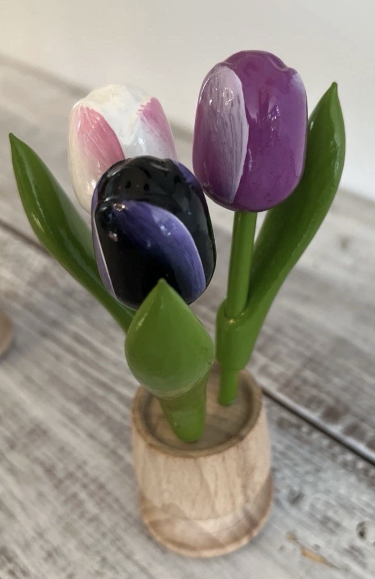 Wooden tulips, 3 spring tulips, 6” flower table decor, wood Base