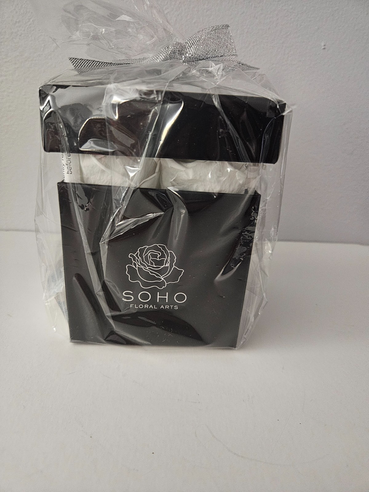 Flower Bouquet – 4 Real White Roses – Preserved Roses in a Square Box
